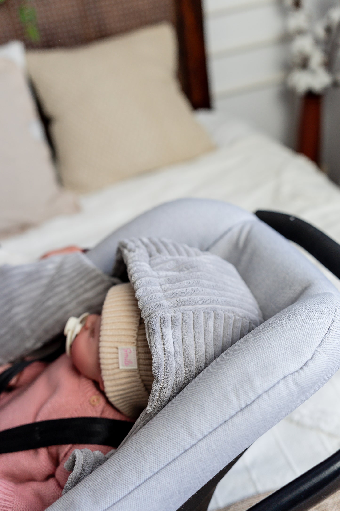 Duo Sortie Bébé Velours d'Amour | Nid d’ange cosy & Sac à langer assortis | Tons Neutres