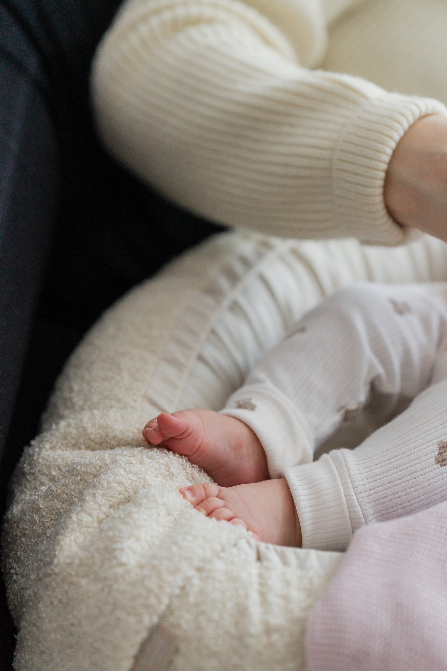 Cocon bébé Boucles d’Or | Réducteur de lit bébé en tissu teddy